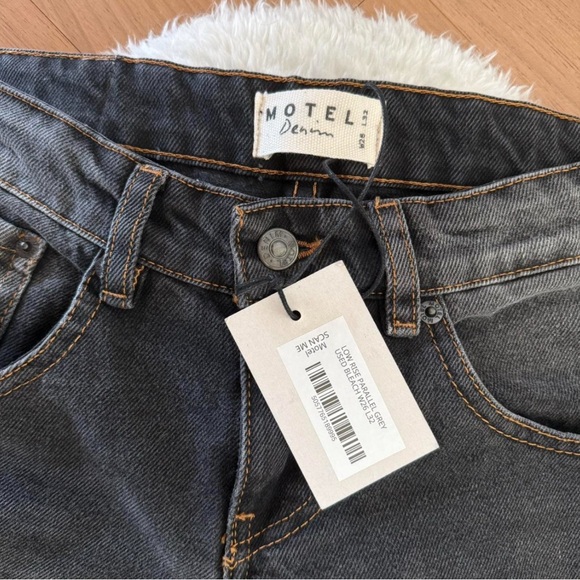 Motel Rocks Low Rise Parallel Jeans - Picture 4 of 4